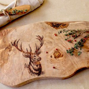 Personalized Olive Wood Cutting Board with Deer Engraving – Serving Board and Cheese Board